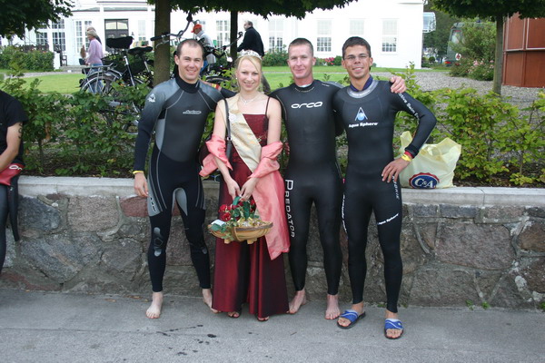 Vor dem Start mit der Rosenknigin. v.l.n.r  Martin Utz, Klaus Gttmann, Stefan Greinwald.