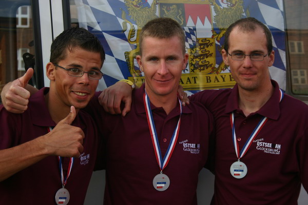 Das Triathlon-Team JaboG 32, Stefan Greinwald, Klaus Gttmann, Martin Utz.
